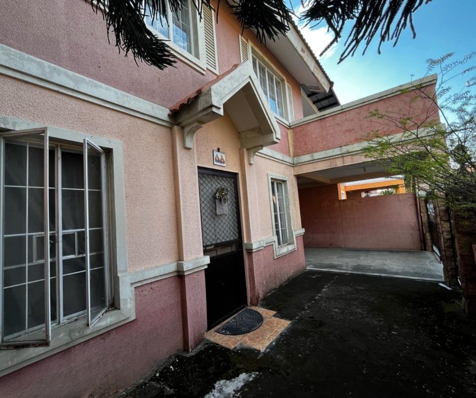 4 BR House for Sale Camella Cerritos Daang Hari Alabang (3)
