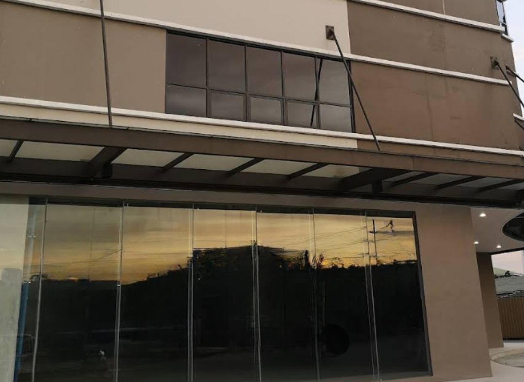 Ground Floor Commercial Retail Space for Rent near Vista Place Taguig