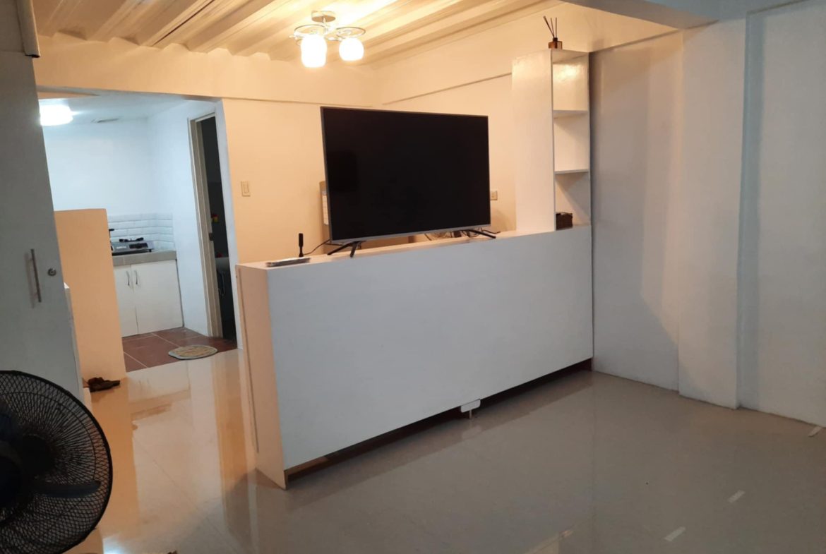 House and Lot for Sale at Golden Villas Carsadang Bago 2 Imus Cavite  (4)