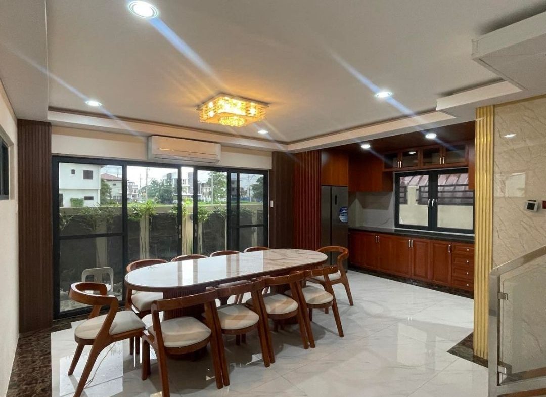 5BR Modern House for Sale Antel Catalina Cavite (2)